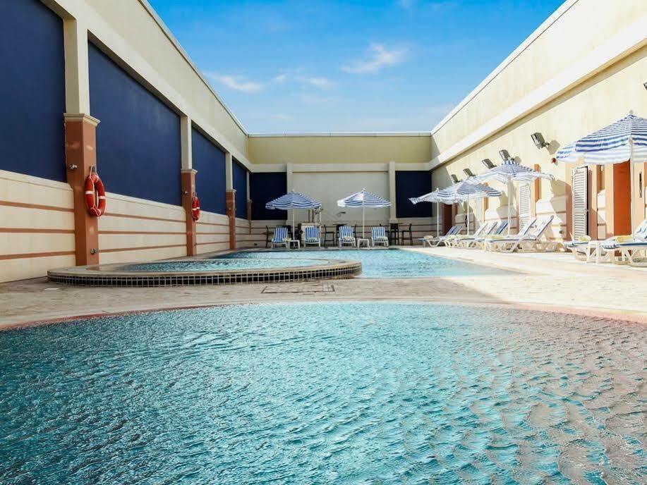 Danat Capital Hotel Абу-Дабі Екстер'єр фото